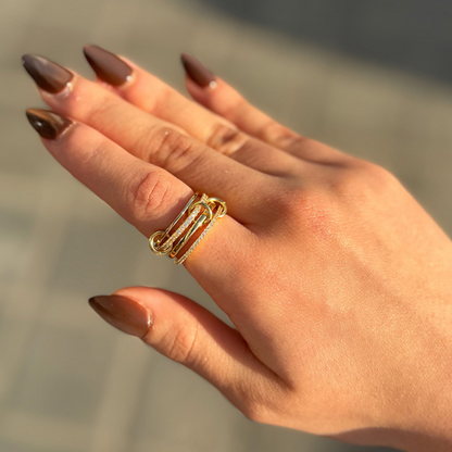 Four-ring Interlocking Pave Ring