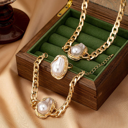 Vintage-Inspired Jewelry Pearl Set