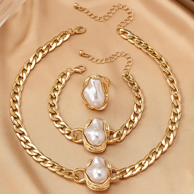 Vintage-Inspired Jewelry Pearl Set