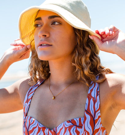 Gleam Drop Pendant Necklace