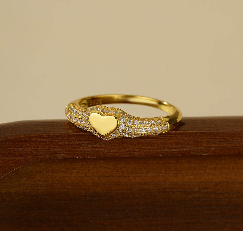 Pavé Heart Signet Ring