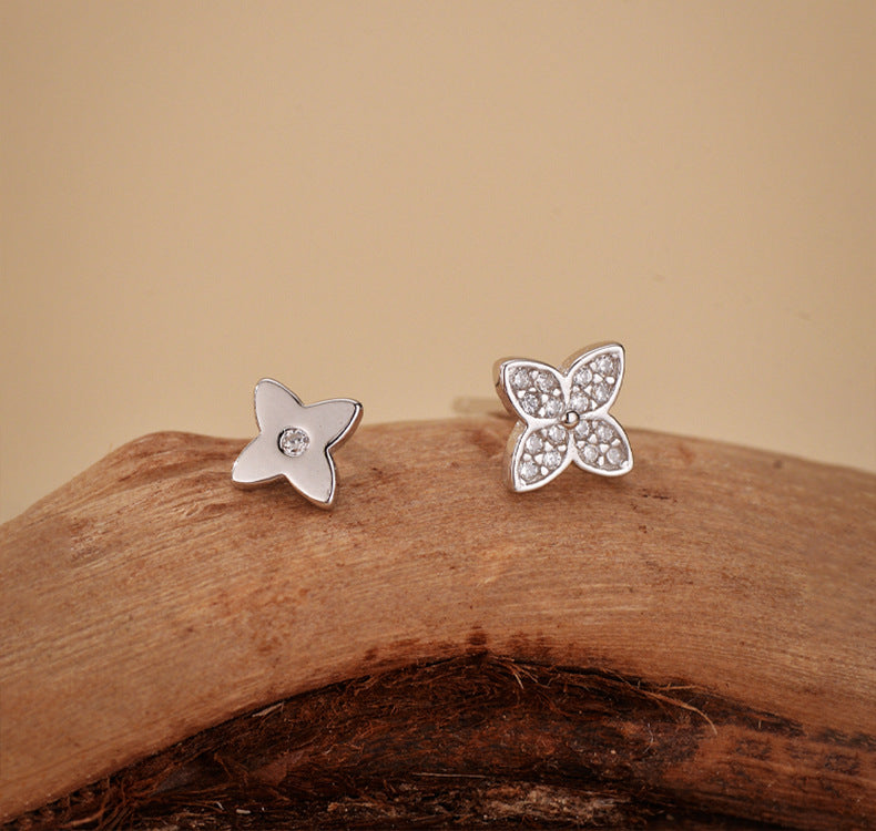 Four-Leaf Clover Flower Earrings