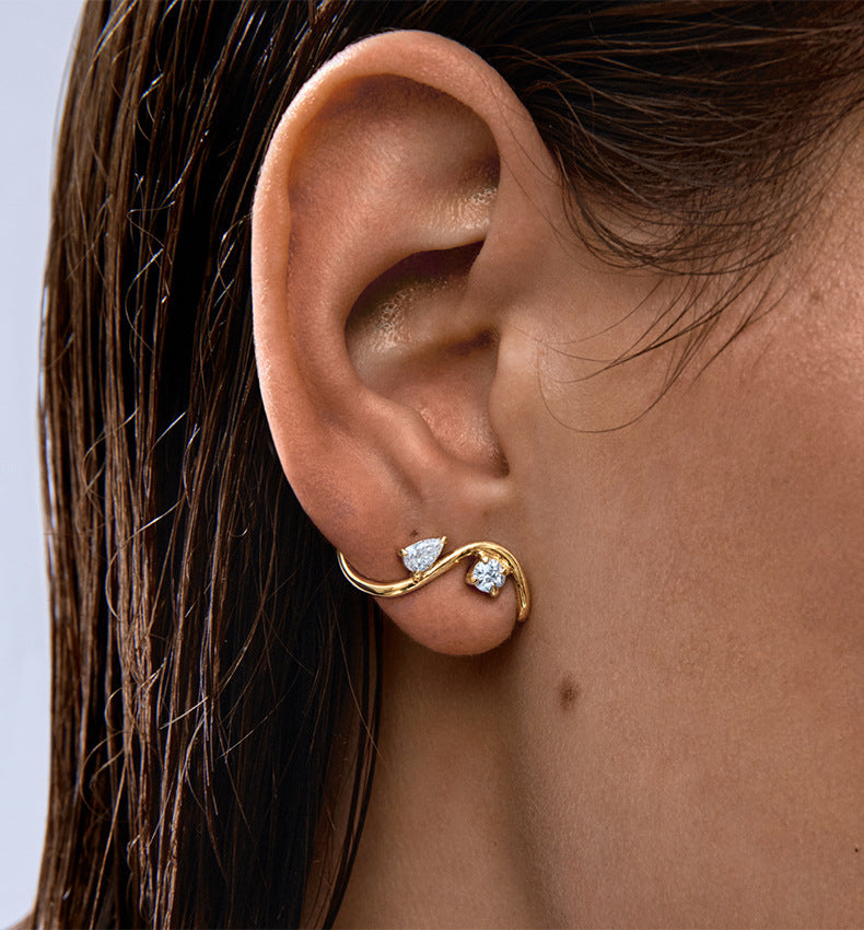 Sculptural Wave Earring