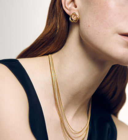 Winding Circle Stud Earrings