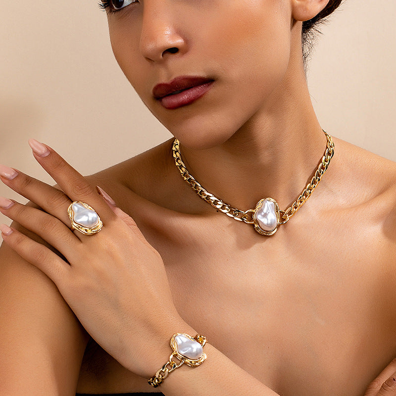 Vintage-Inspired Jewelry Pearl Set