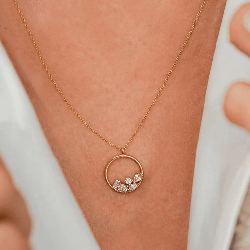 Circle Cluster Pendant Necklace