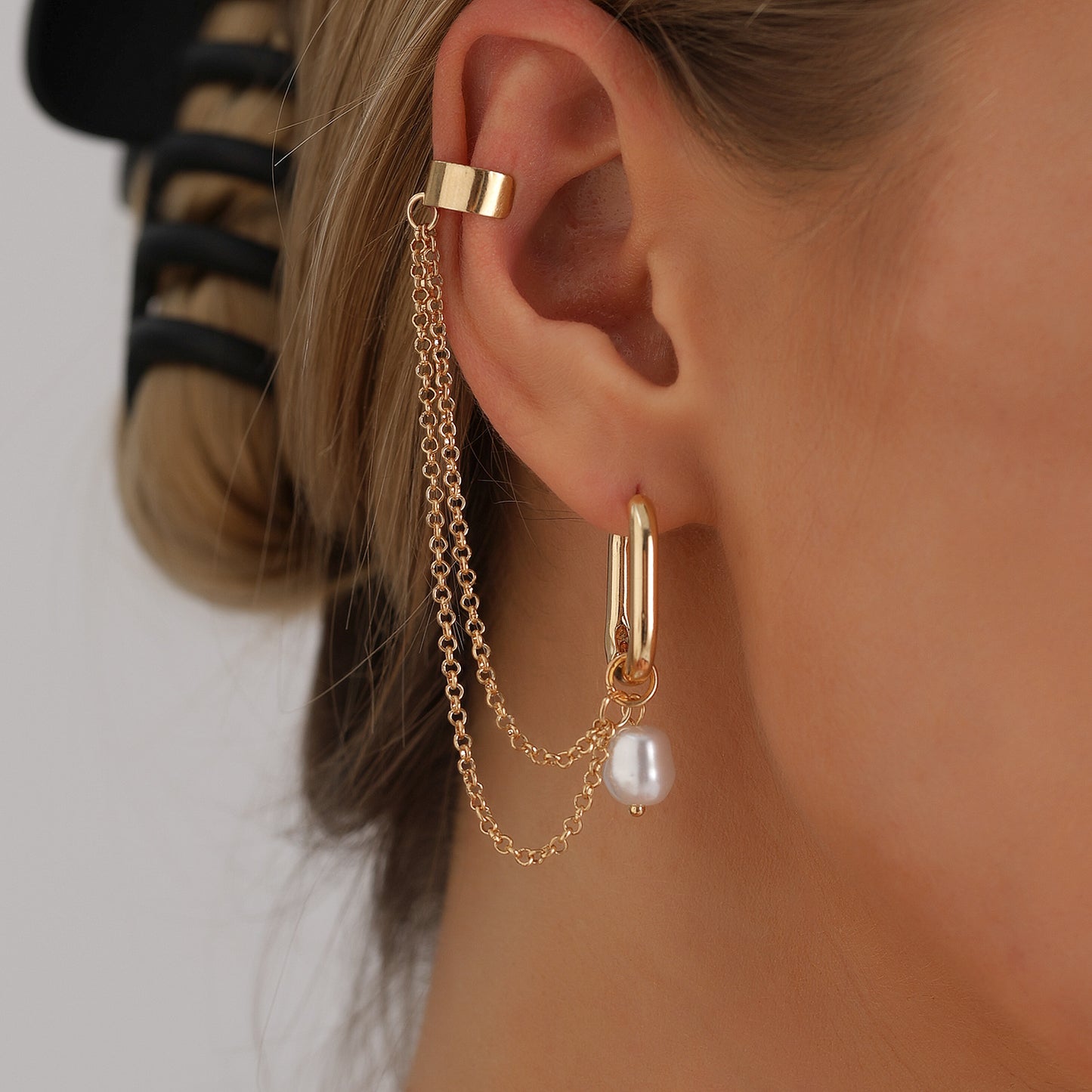 Asymmetrical Pearl Pendant Ear Clip Earrings