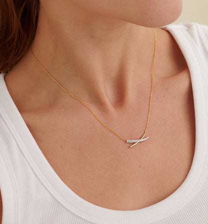 Curved Bypass Pendant Necklace