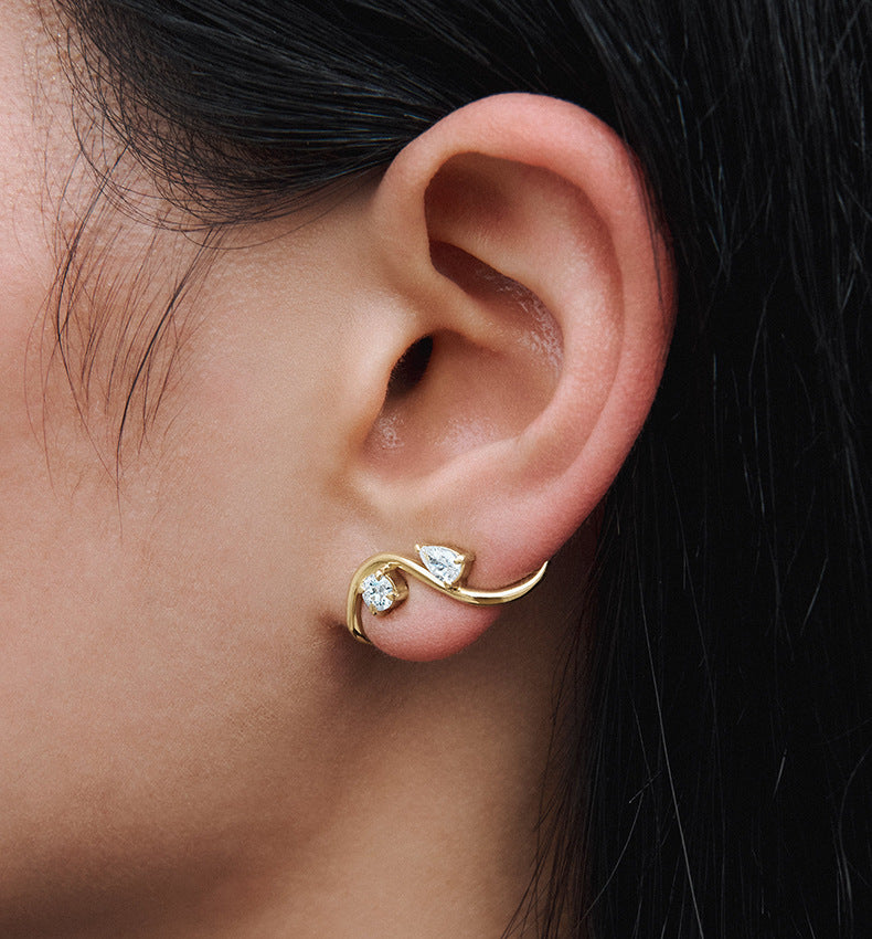 Sculptural Wave Earring