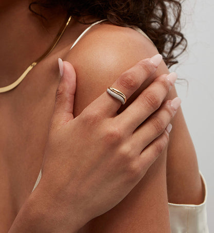 Minimalist Wavy Stacking Ring