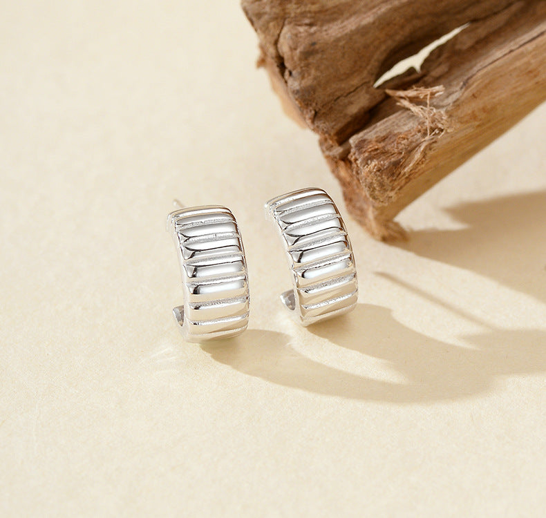 C-Shaped Curved Hoop Earrings