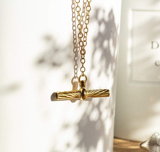 Minimal Balance Bar Necklace