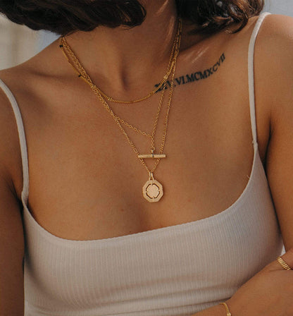 Minimal Balance Bar Necklace